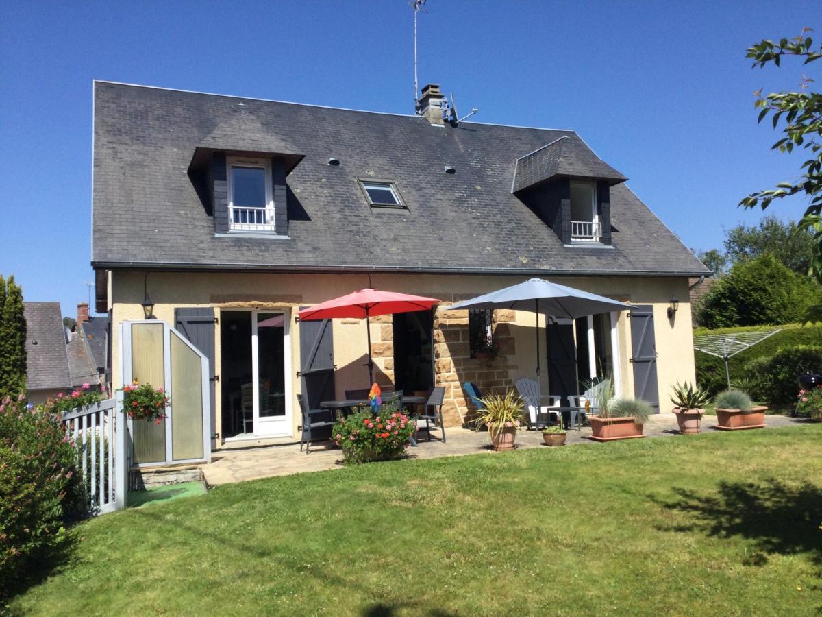 Coup De Coeur Assure ! Calm Comme A La Maison ! Maison Spacieuse Avec Grande Terrasse Pour 2 A 5 Personnes Proximite Granville Et Mer Avec Wifi Et Parking Gratuits Dış mekan fotoğraf