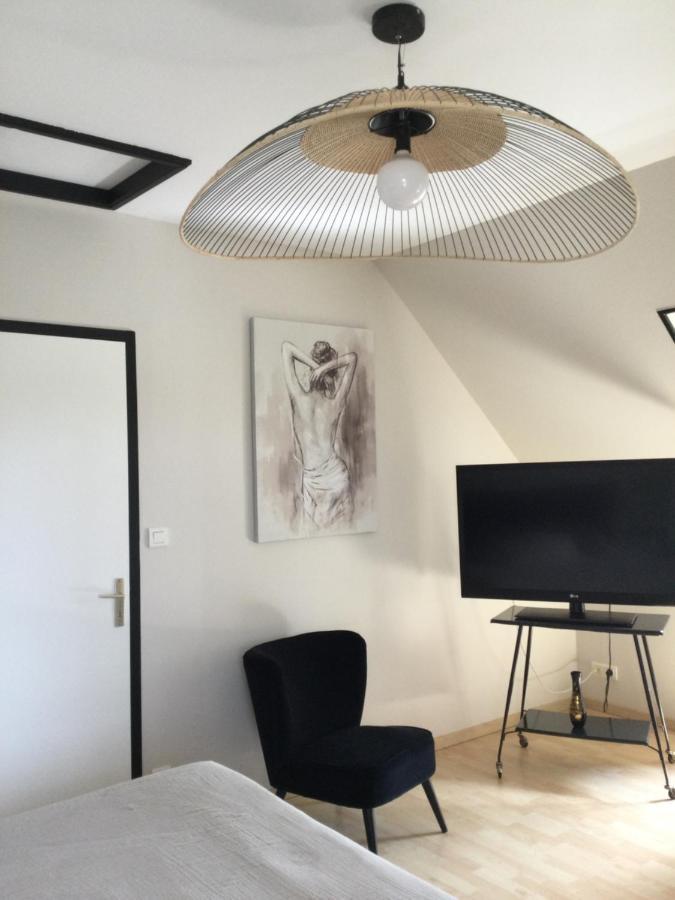 Coup De Coeur Assure ! Calm Comme A La Maison ! Maison Spacieuse Avec Grande Terrasse Pour 2 A 5 Personnes Proximite Granville Et Mer Avec Wifi Et Parking Gratuits Dış mekan fotoğraf